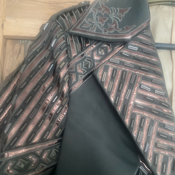 Green Custom made Designer from India Jacket with Geometric Pattern - Picture 3 of 11